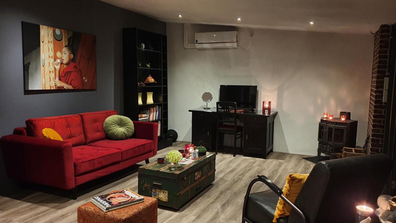 Downtown Hideaway, B&B Grand Deluxe Eindhoven Luaran gambar