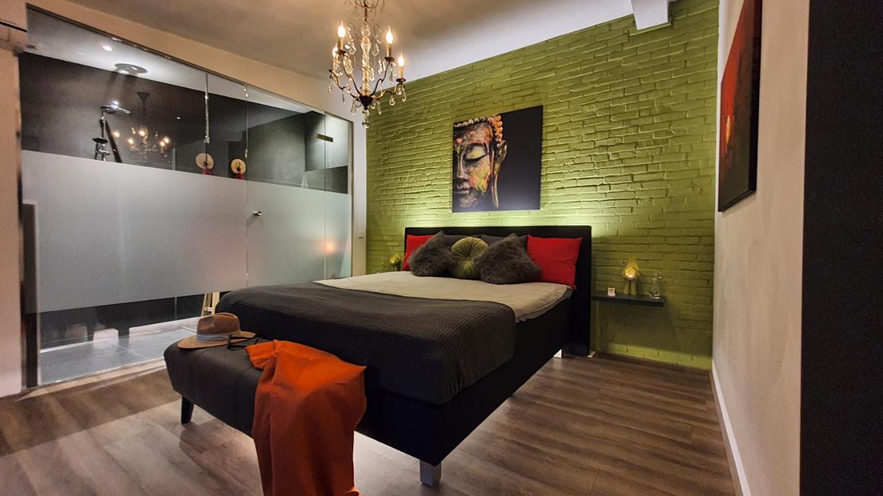Downtown Hideaway, B&B Grand Deluxe Eindhoven Luaran gambar