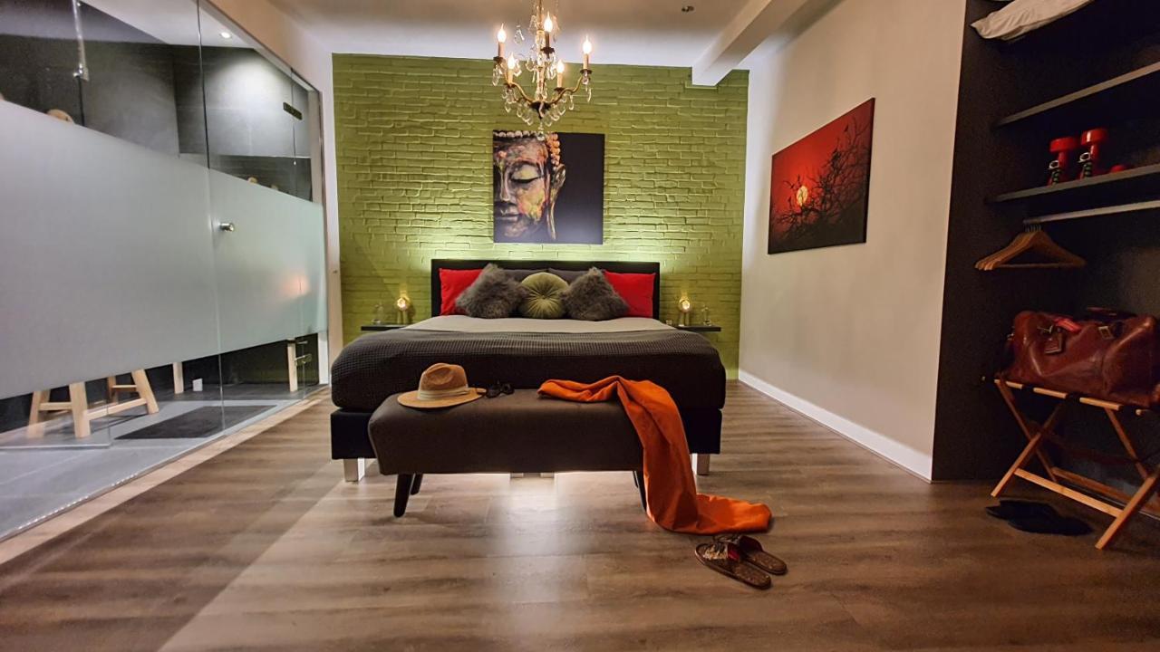 Downtown Hideaway, B&B Grand Deluxe Eindhoven Luaran gambar