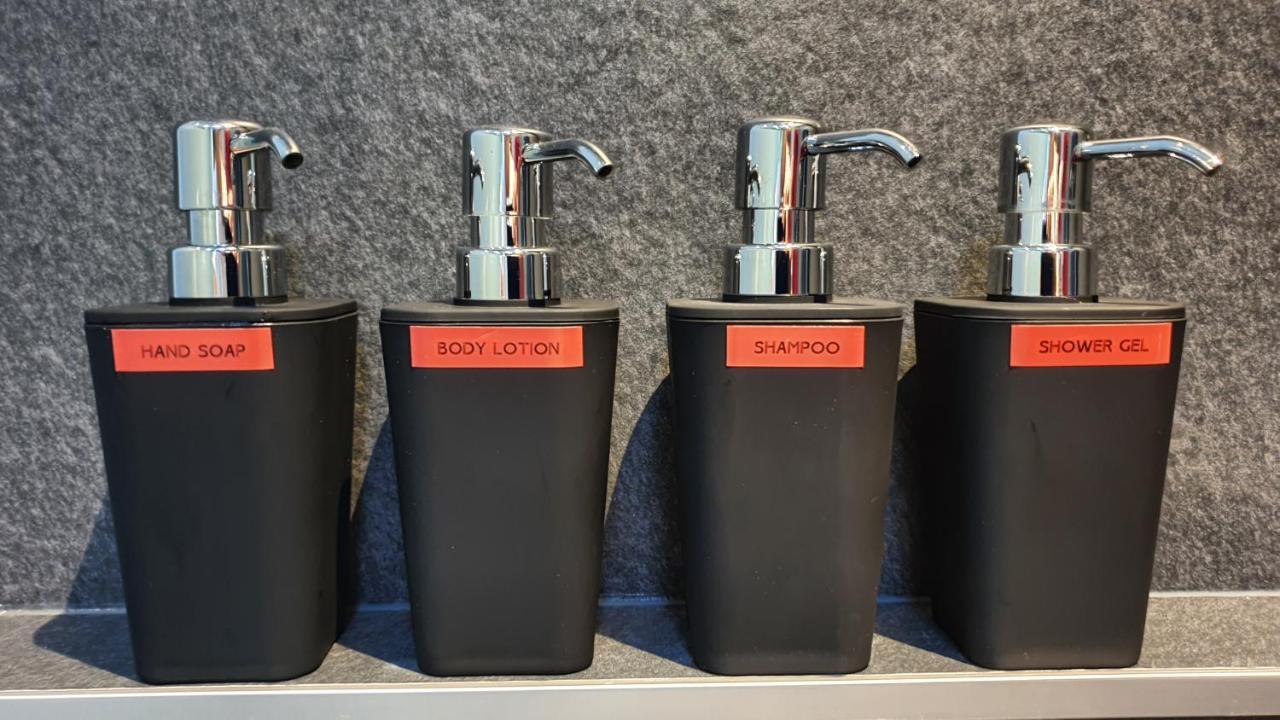Downtown Hideaway, B&B Grand Deluxe Eindhoven Luaran gambar