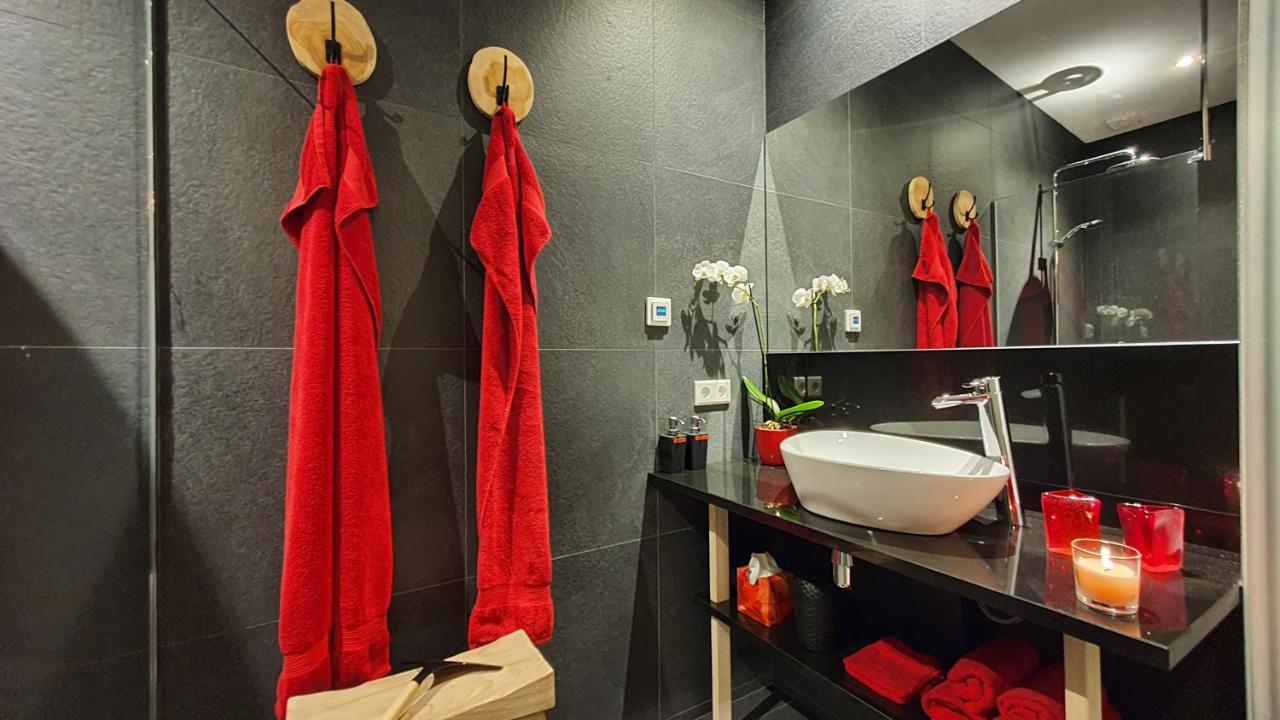 Downtown Hideaway, B&B Grand Deluxe Eindhoven Luaran gambar
